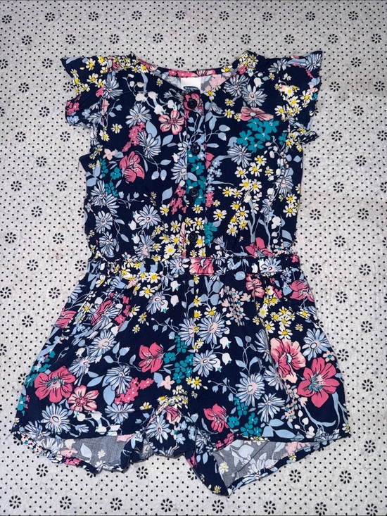 Old Navy Other - 🛍CUTE  LITTLE GIRLS ROMPER SIZE 6-12 MONTHS
